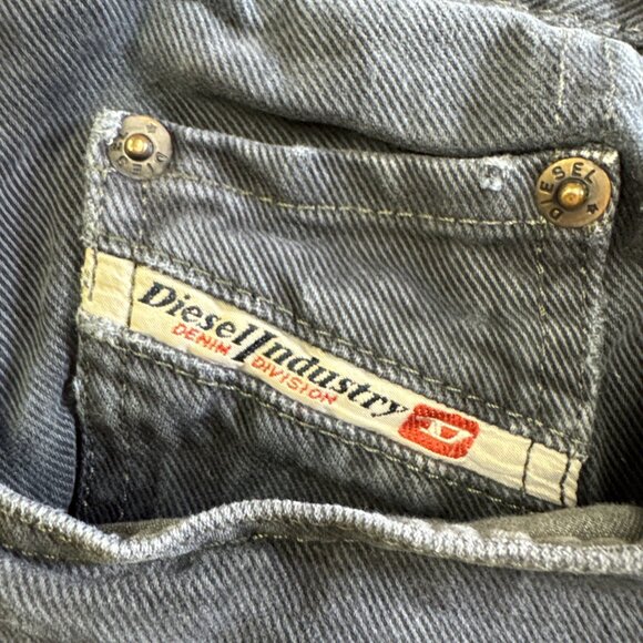 VTG Diesel Jeans Mens 36; Fit 33x32 Grey Black Straight Leg Button Fly Italy - Picture 6 of 14